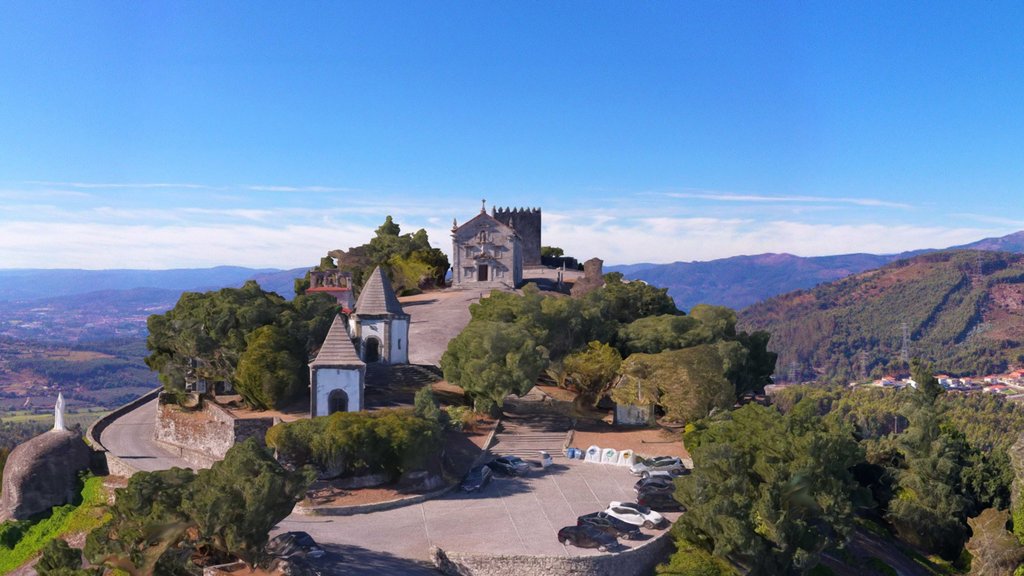 Lanhoso Castle