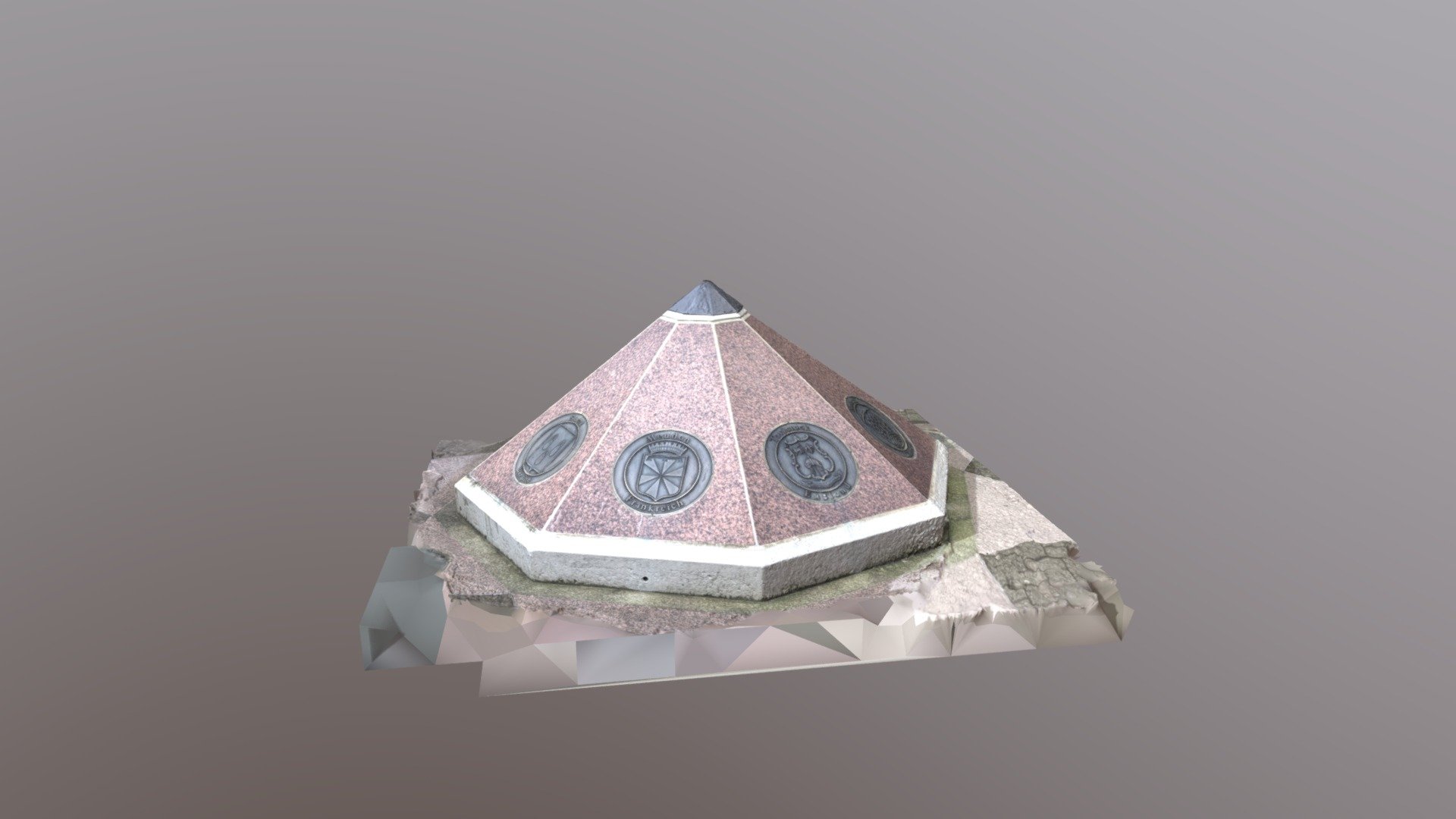 Pyramide der Celler Partnerstädte