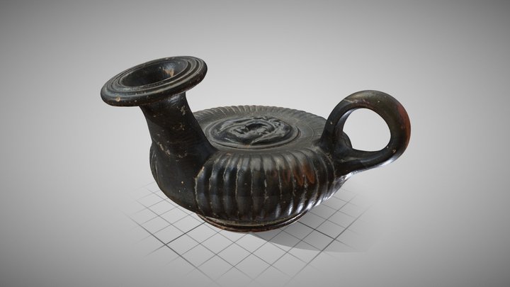 Guttus mit hohem Ausguss und Medaillon 3D Model