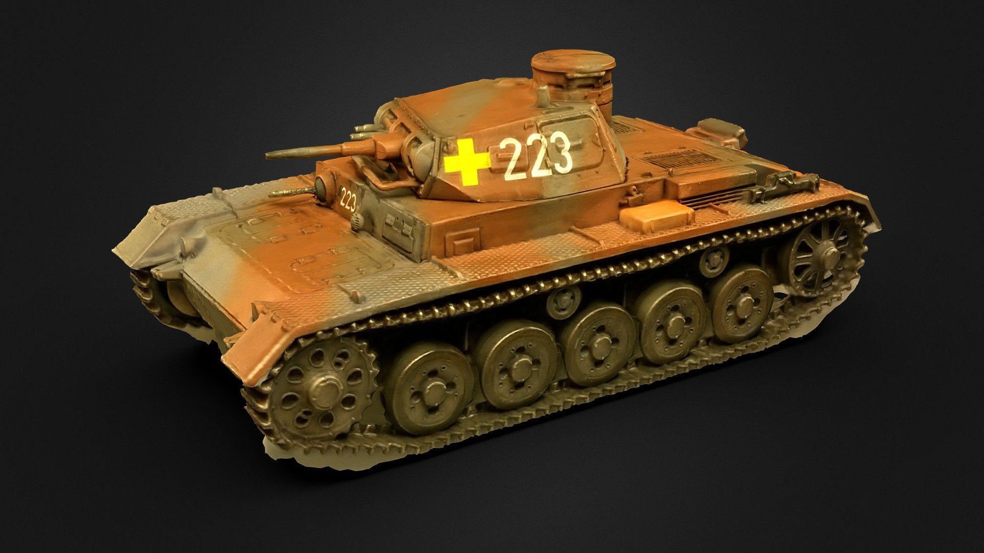 Miniature Tank  .::RAWscan::.