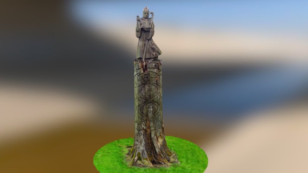 Carved Tree - Lismore