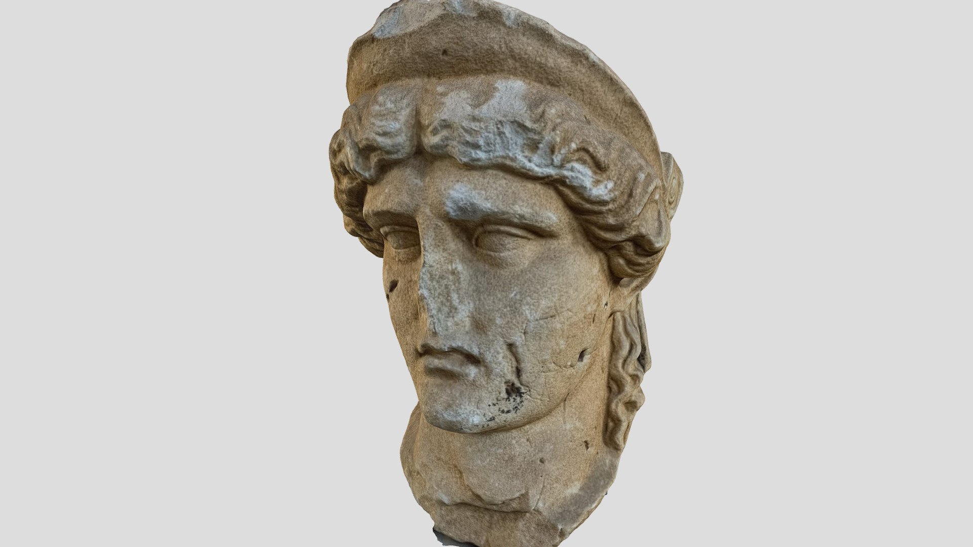 Female colossal head : Junon ?