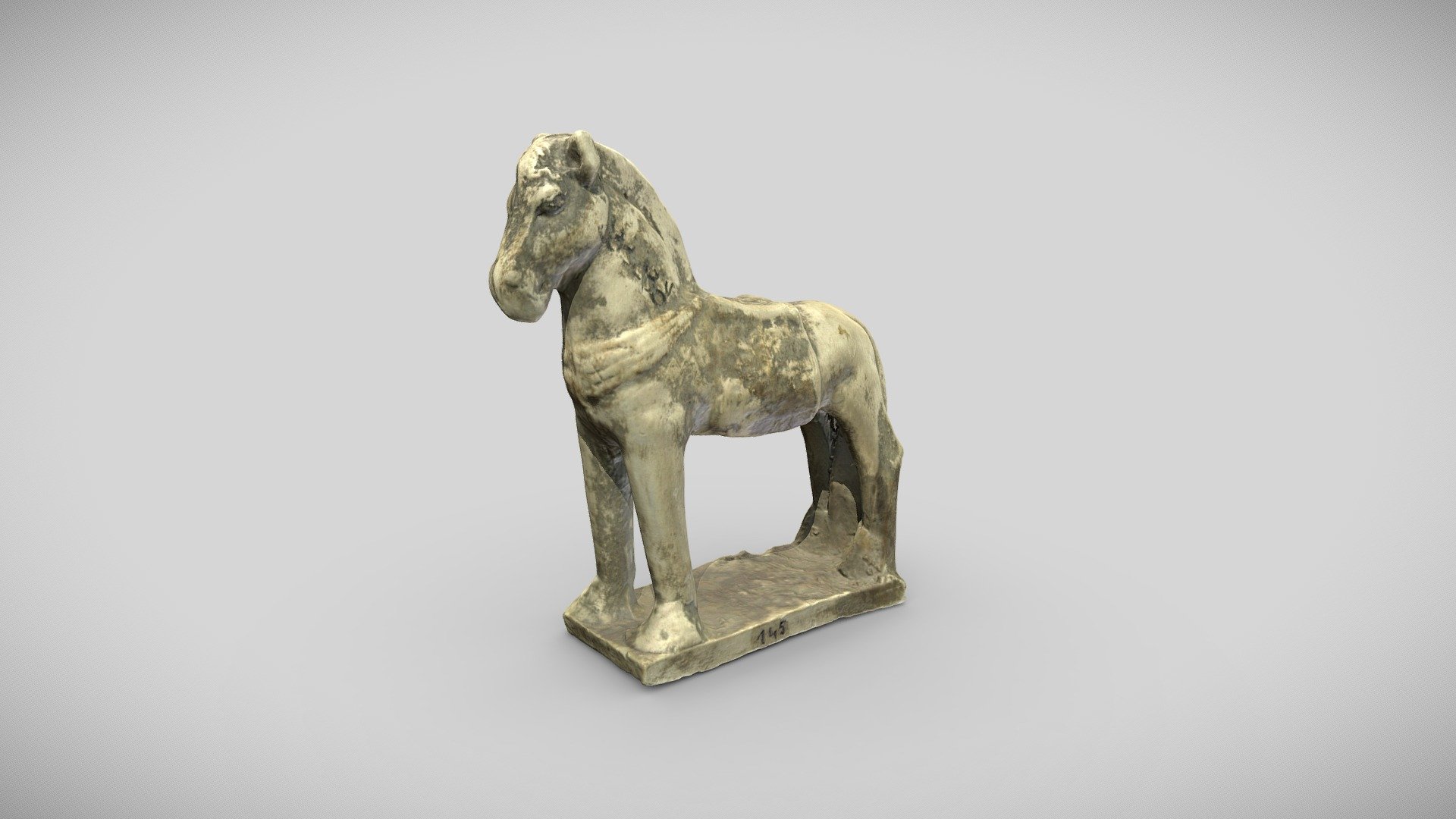 Figurine de cheval harnaché, Arch.145