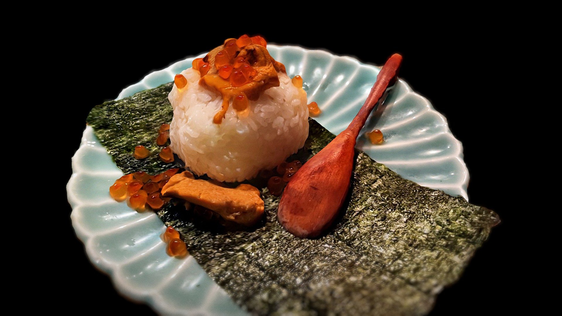 いくらとう握り：riceball with salmon roe and sea urchin — Sketchfab embed 3D viewer