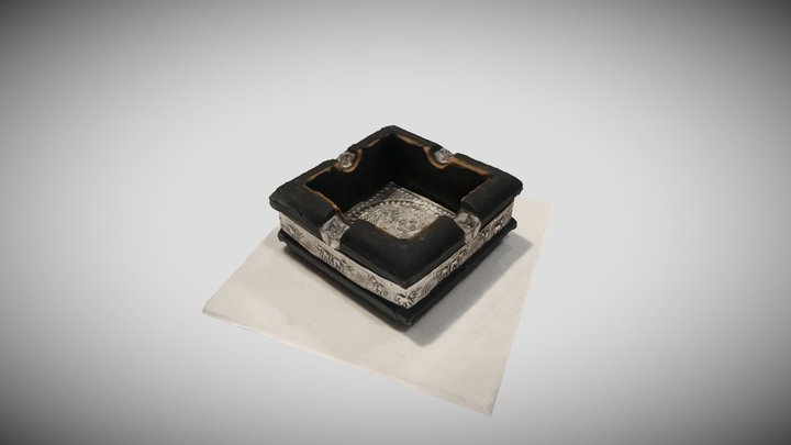 Old Ashtray with elephants 3D Model