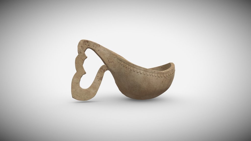 old Carved wooden bucket Резной деревянный ковш