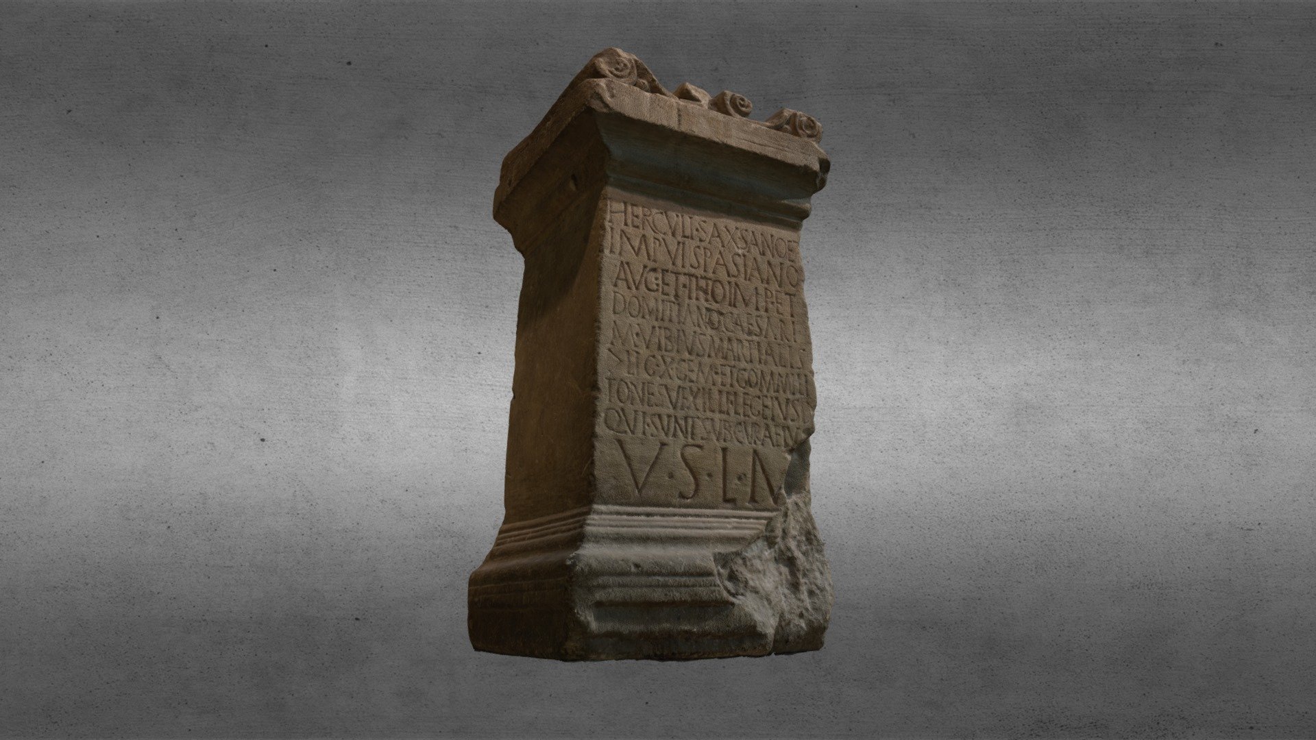 Votive altar dedicated to Hecule Saxanus