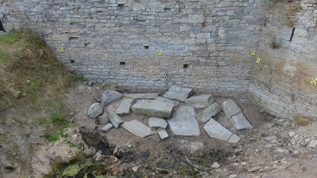 Dépôt lapidaire, Fouille de Condé sur l'Escaut