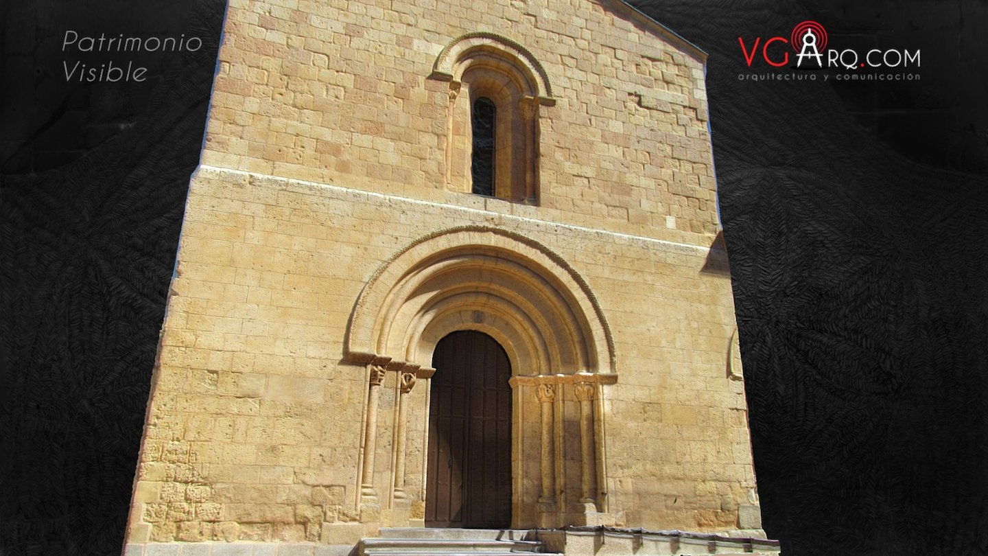 Fachada románica Iglesia Trinidad S.XII Segovia