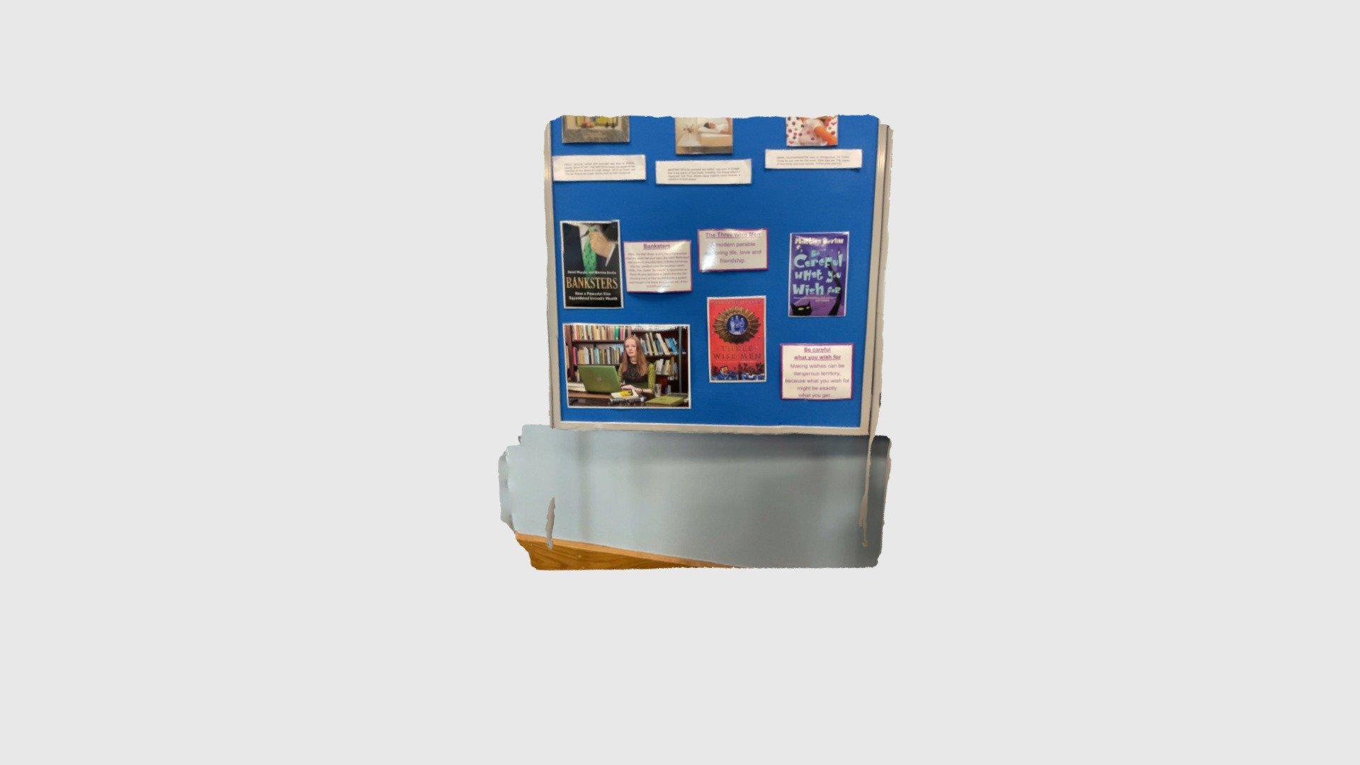 OMA_S32_martinaomaghlibrary_1747