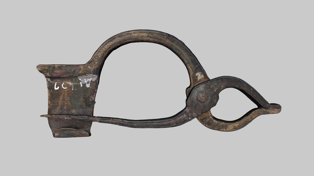 Pliers Brooch