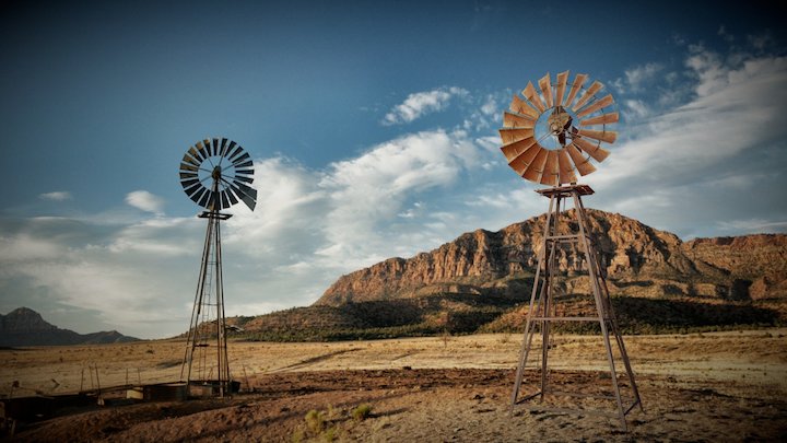 Vintage Wind Turbine - GameAsset - Free Download 3D Model