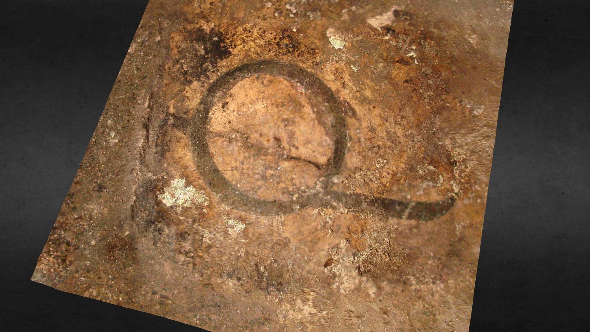 The bronze letter "Q" of the Roman forum