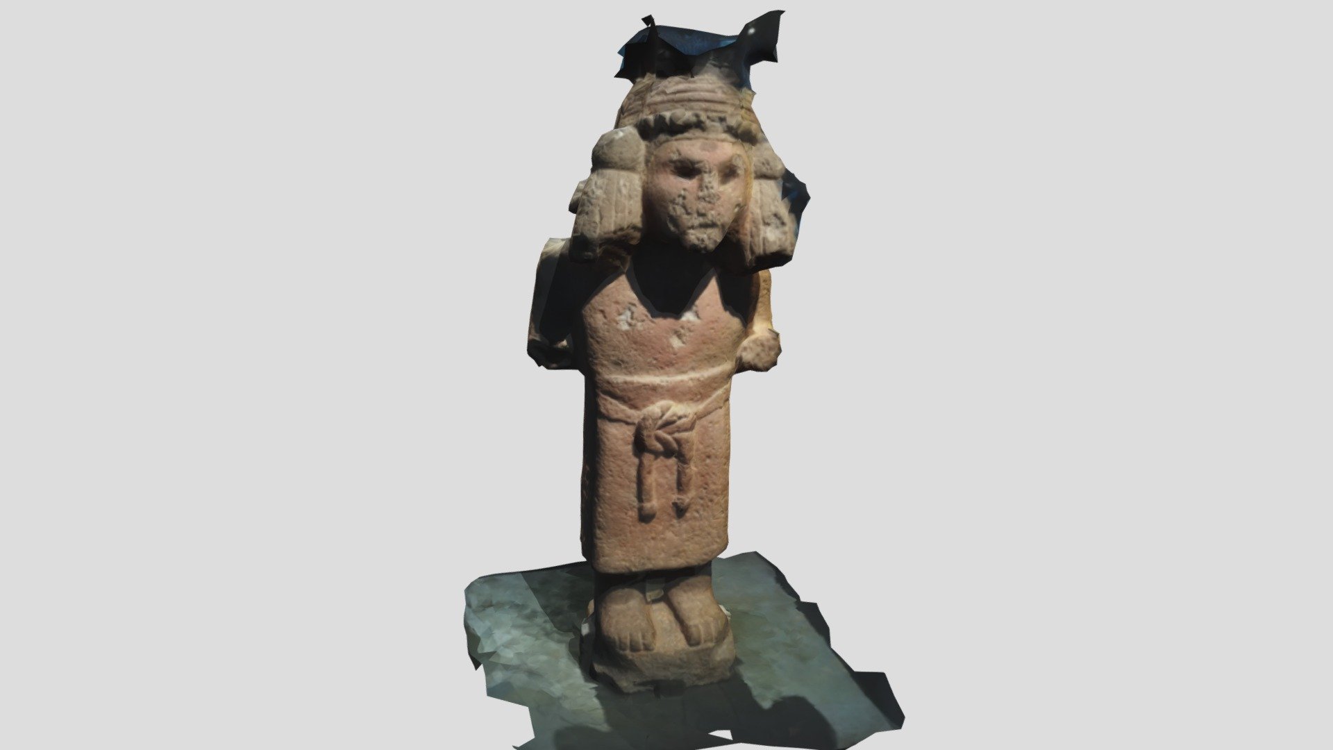 Pre-hispanic statue