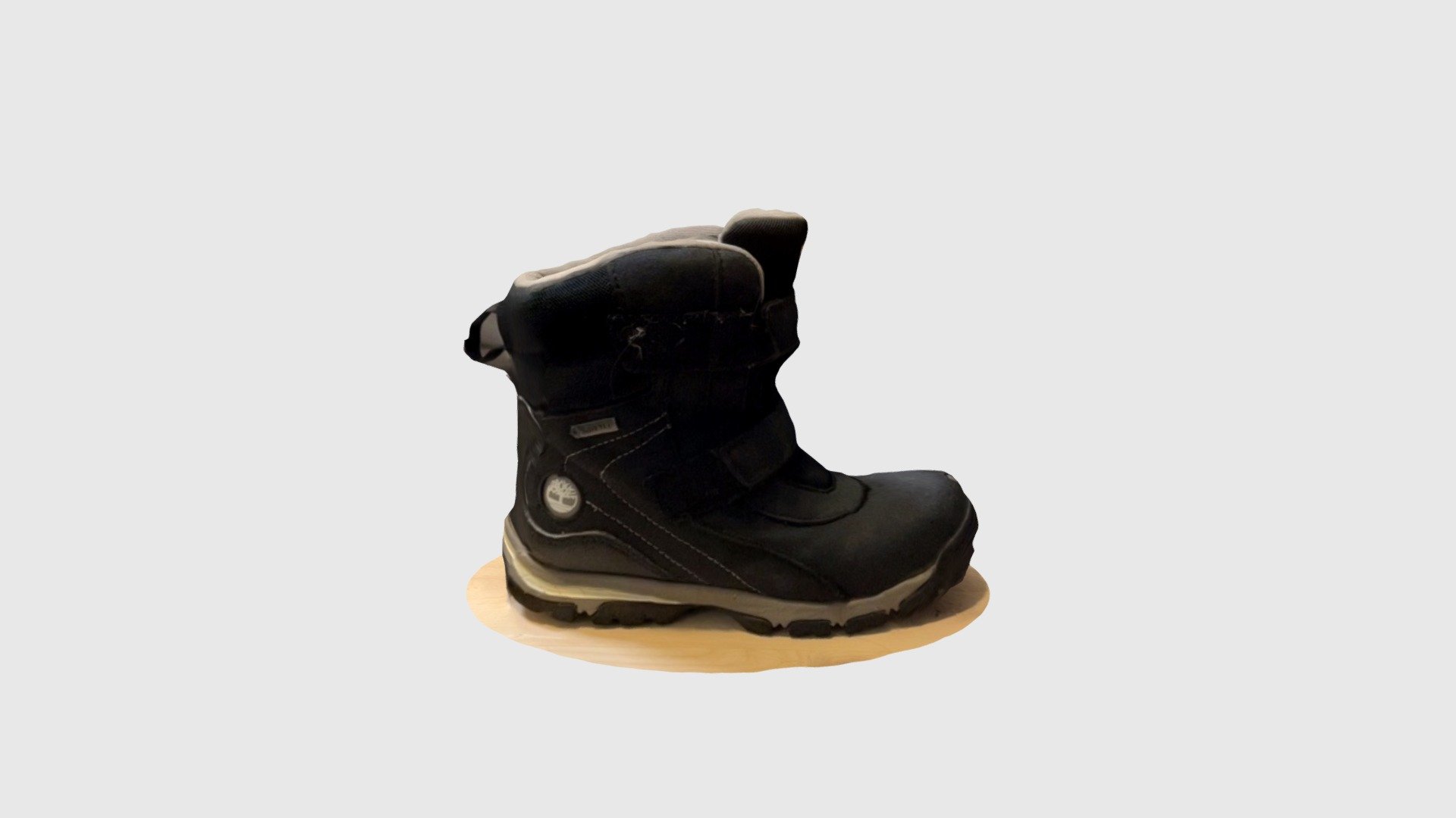 Boot black