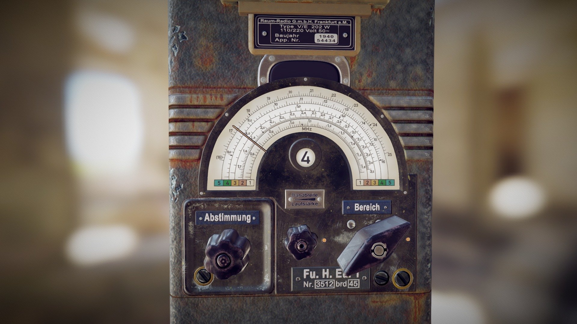 WW II stylized field radio