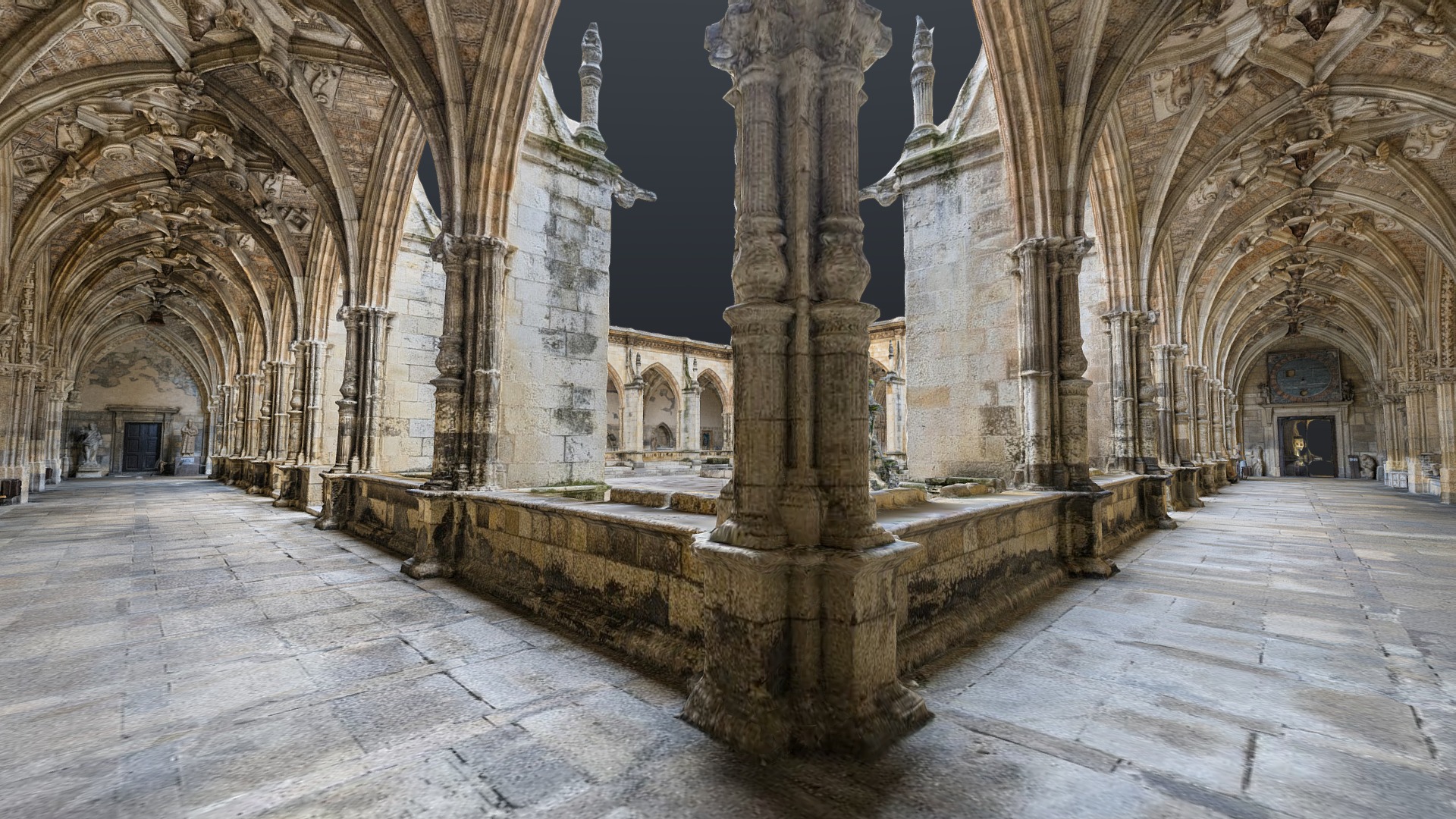 3D model Full León cathedral cloister photogrammetry scan - This is a 3D model of the Full León cathedral cloister photogrammetry scan. The 3D model is about a large stone building with a tall pillar in the middle.