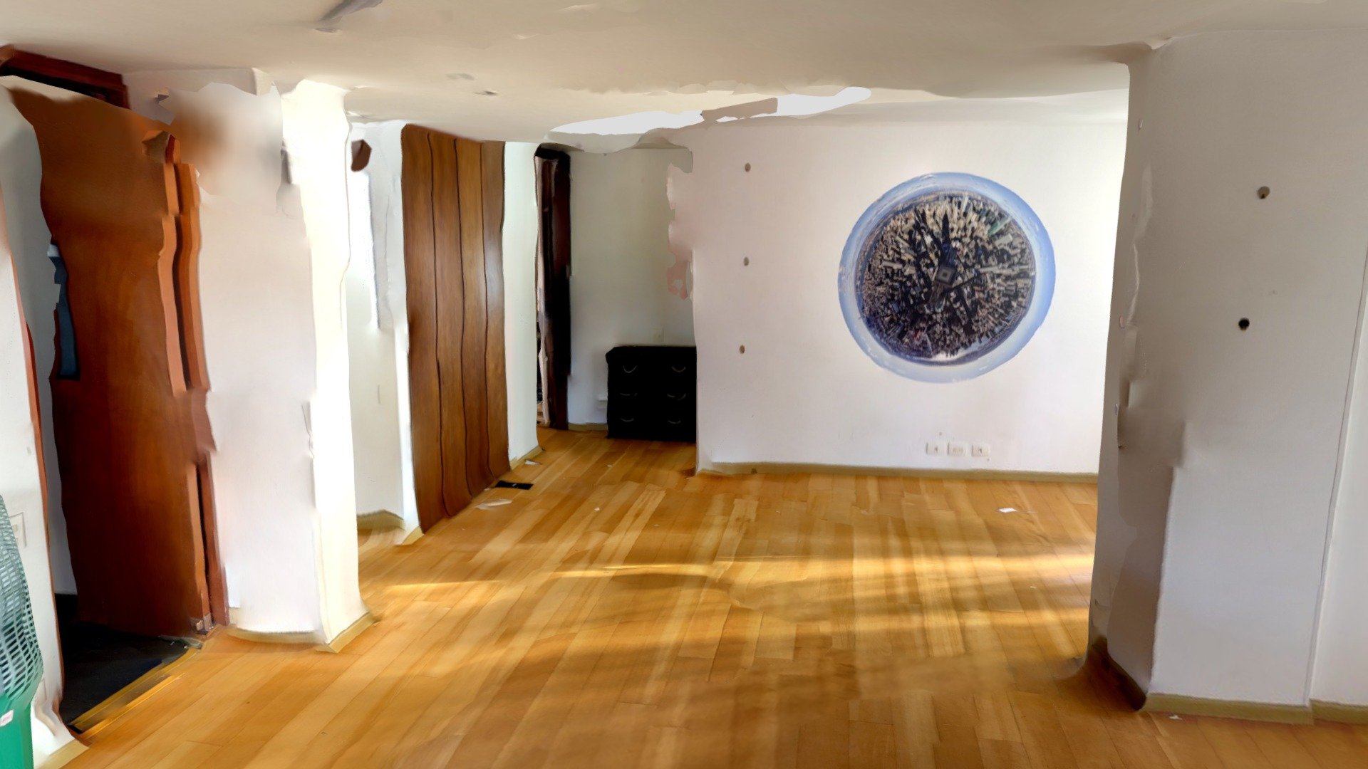Apt 201 Before-poly