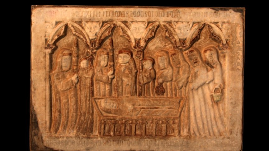 Pierre tombale 1 (Saint Martin du Canigou)