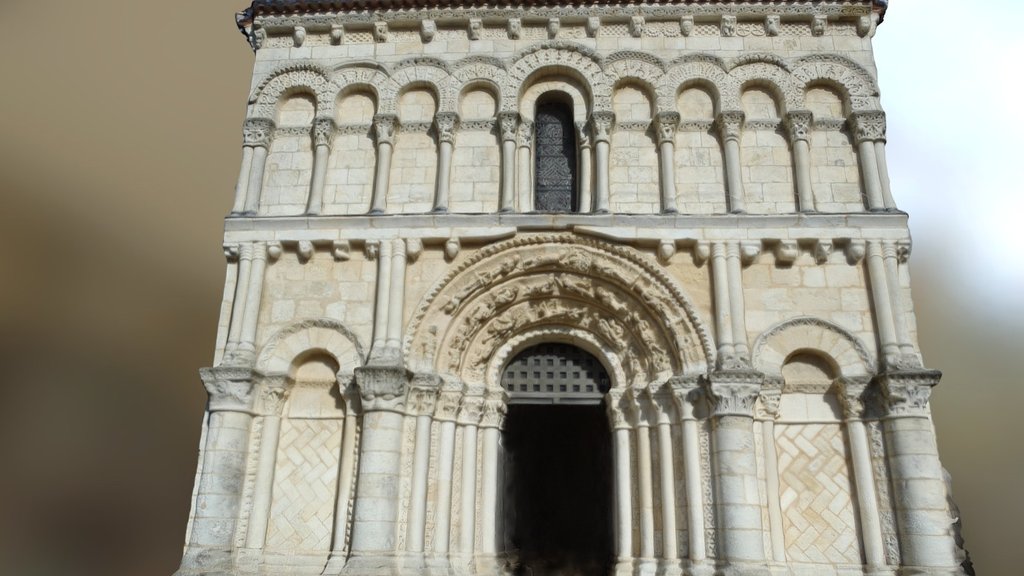 Eglise médiévale romane, Echillais