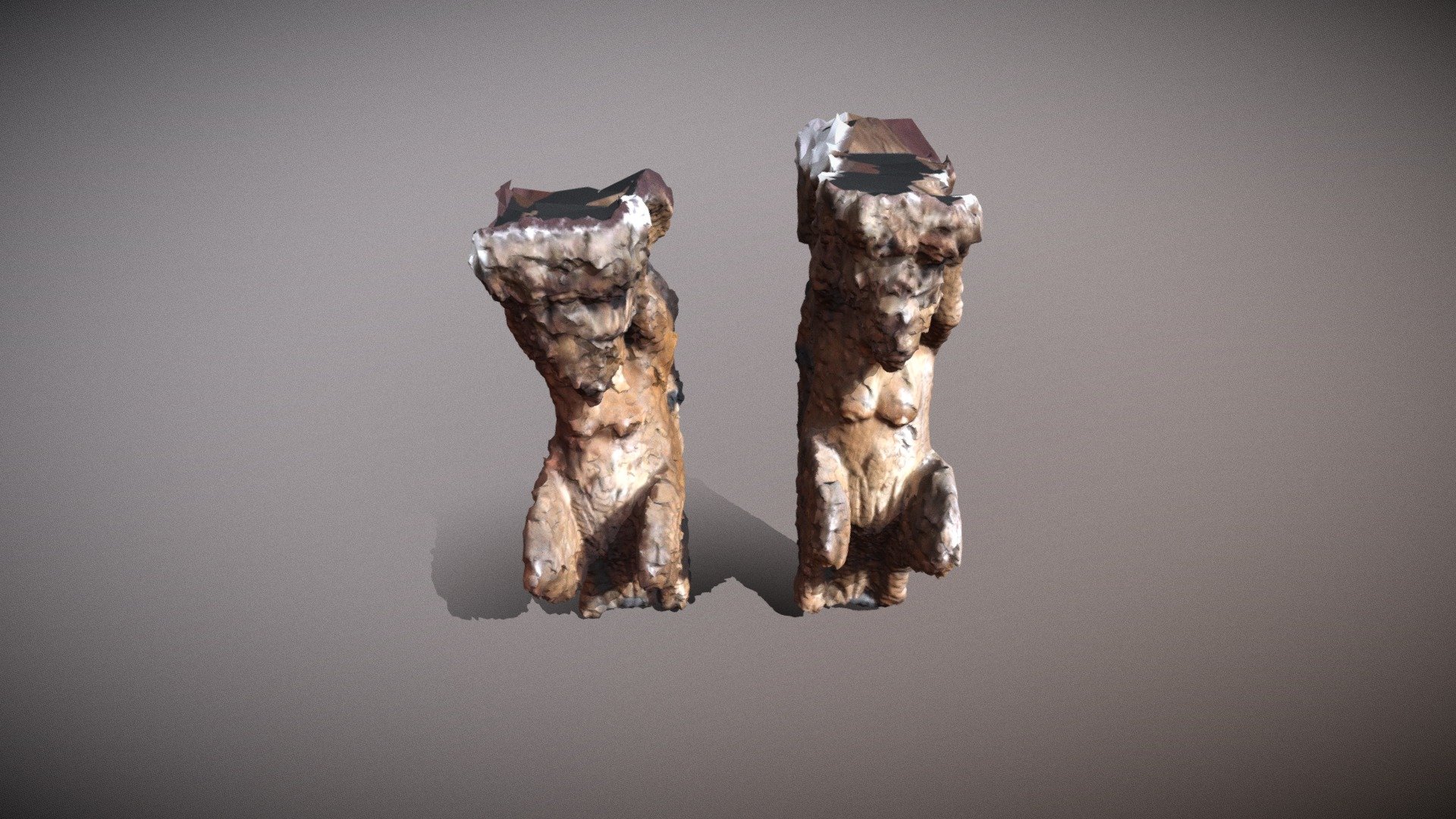 2 Wooden Decorative Figures