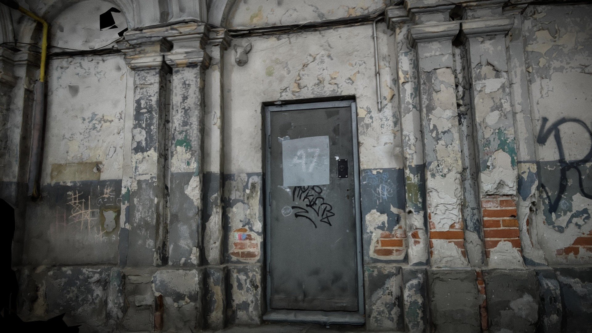 Warszawa, Praga, Pig head streetart