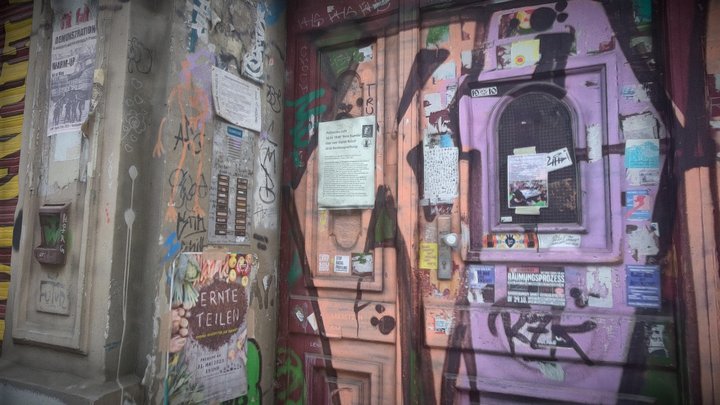 Berlin, Kreuzberg, Entrance
