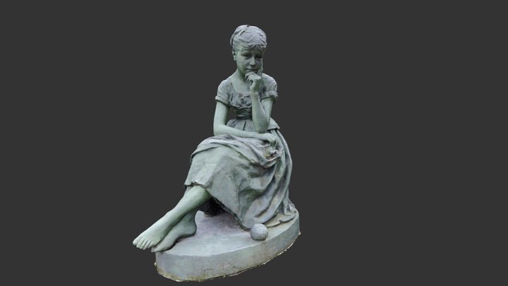 statue (ile de Puteaux of Seine river, France)