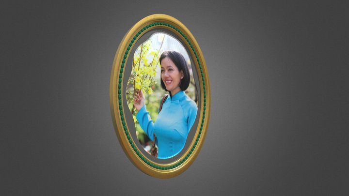 Classic Oval Wall Frame