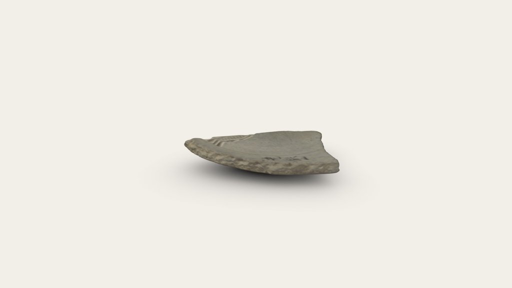魚印文のある脚付皿（Fish-shaped decorative plate）