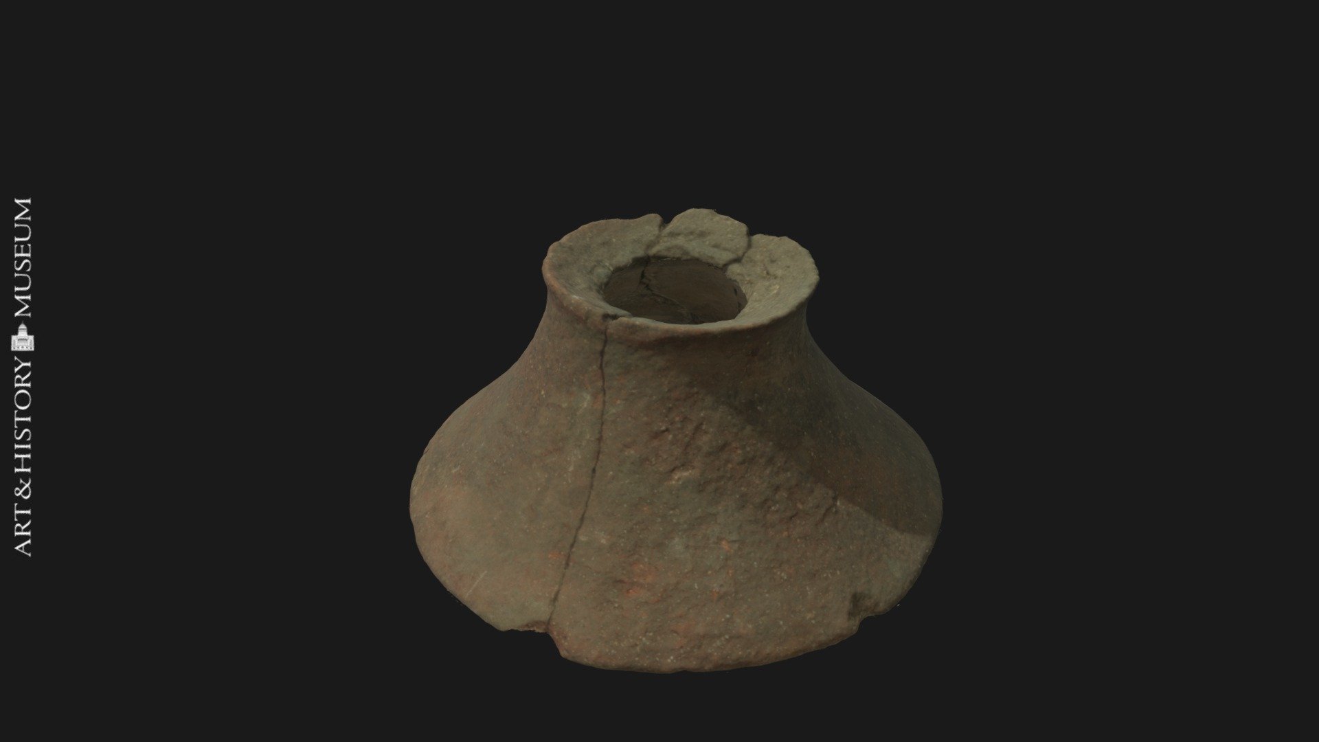 Foot of a vase - PG.2000.116