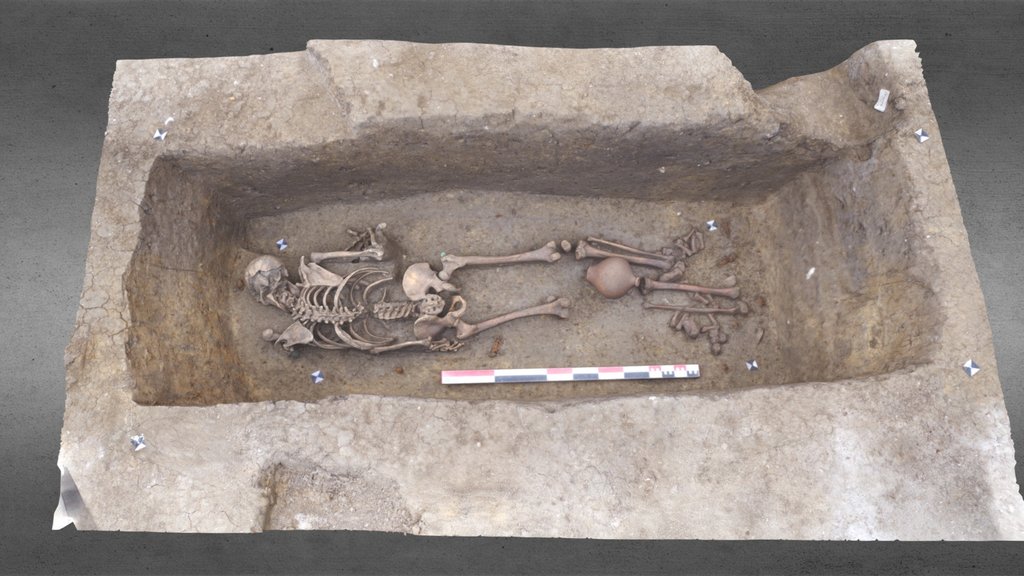 Inhumation gallo-romaine (F9002) - v2