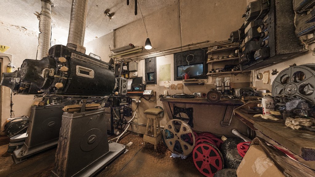 Projection room full photogrammetry scan