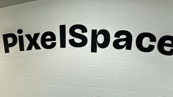 PixelSpace Lab - 360° View 3D Model