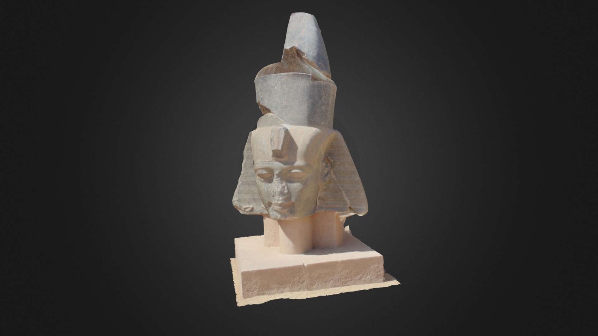 Cabeza estatua del Rameseum en Luxor