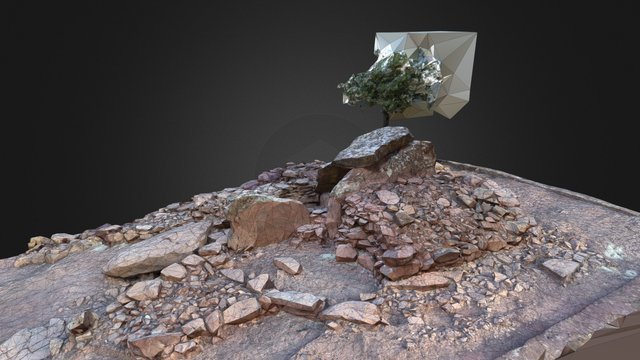 Dolmen des Isserts - Low res 01 3D Model