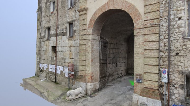 The Roman door of Terracina (Italy)