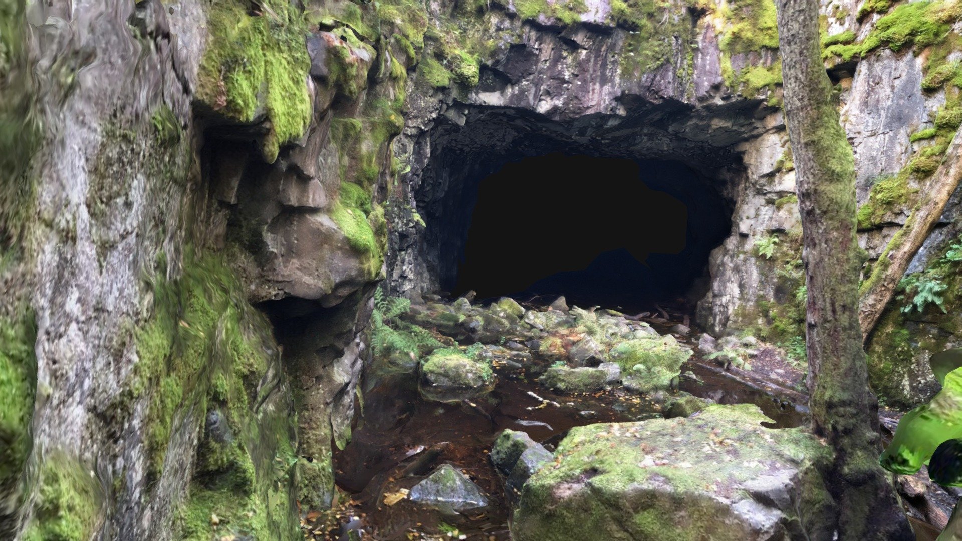 Cave in WW1 base Mustavuori, Helsinki, Finland
