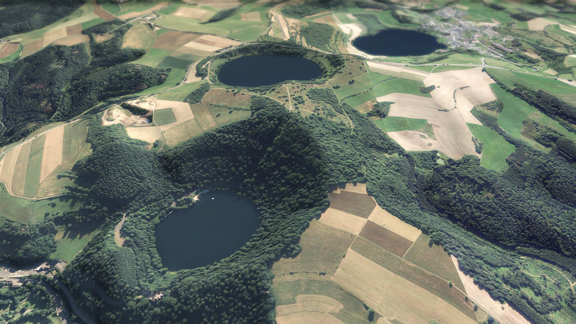 Die Dauner Maare — Sketchfab embed 3D viewer