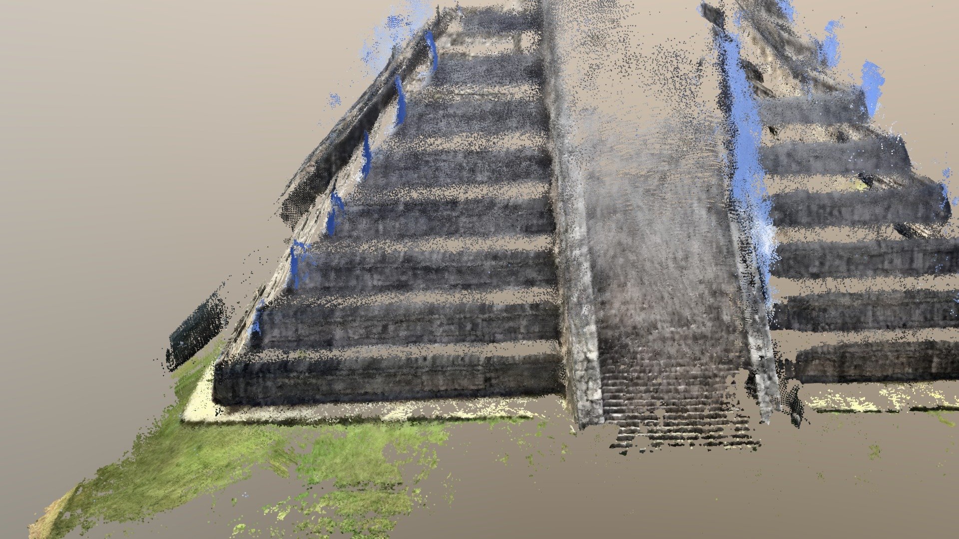 chris-173707209-densify-train-chichen-itza
