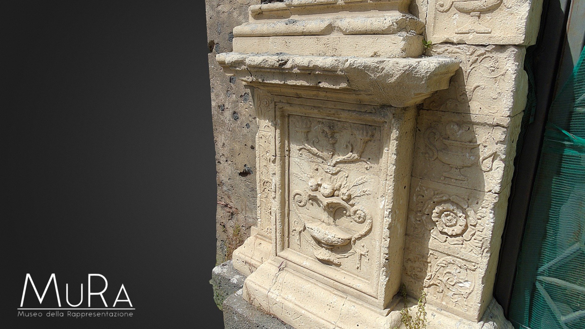 Campanarazzu - piedistallo portale principale