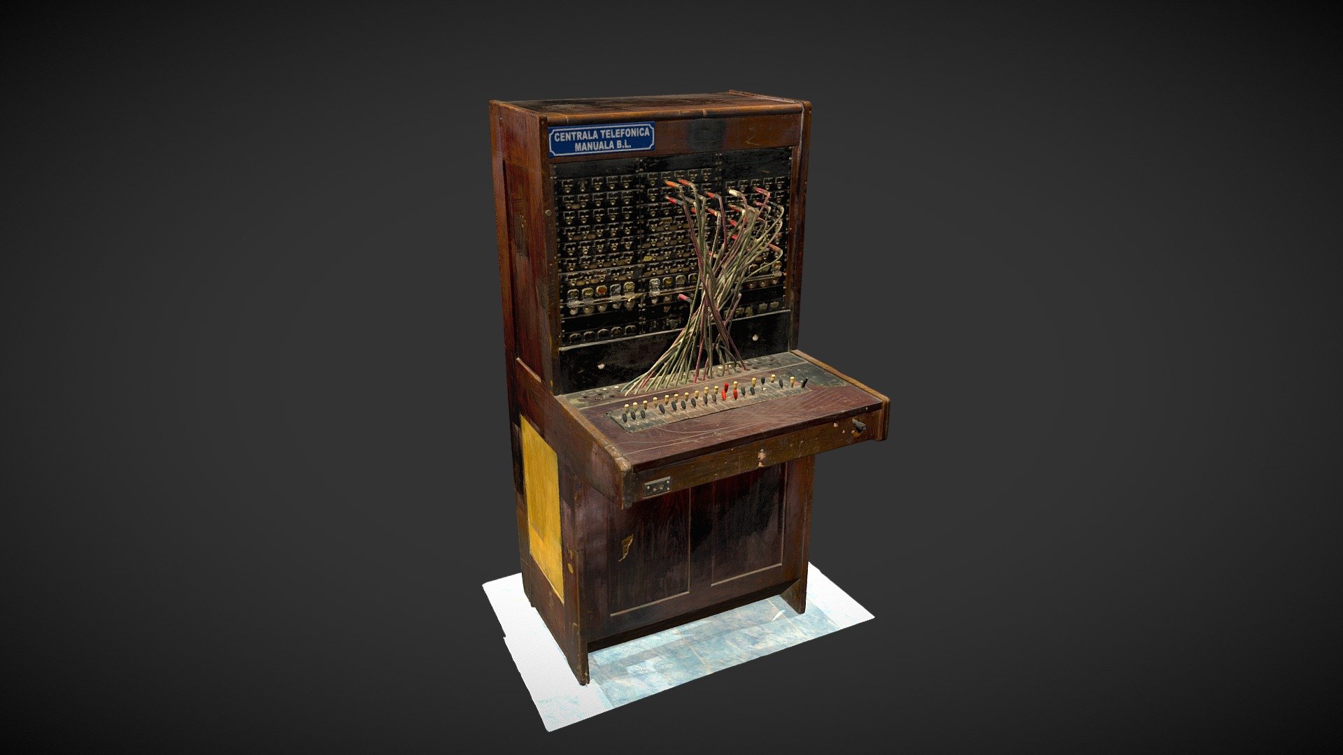 Centrală telefonică semiautomată cu fişe — Sketchfab embed 3D viewer