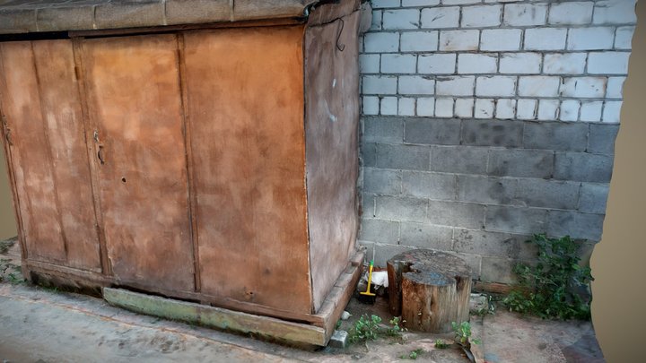 Сabinet and log: 3D Scan Reference 3D Model