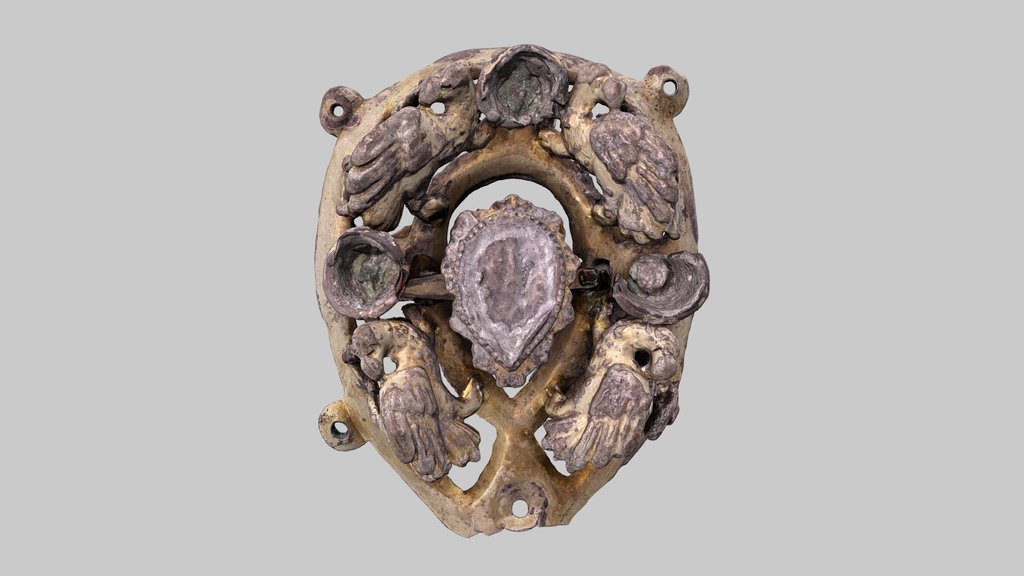 Teardrop shaped brooch