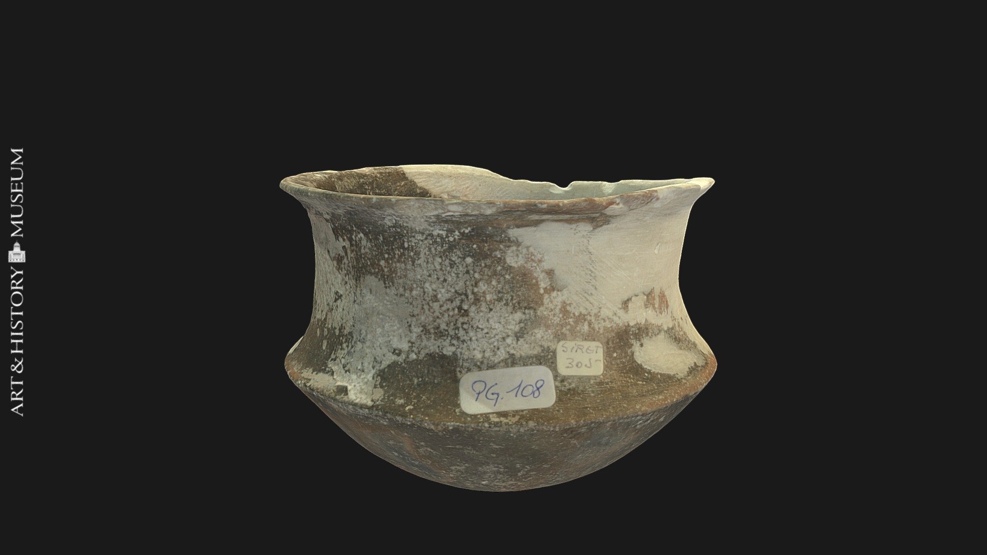 Carinated vase with flaring rim - PG.2000.108
