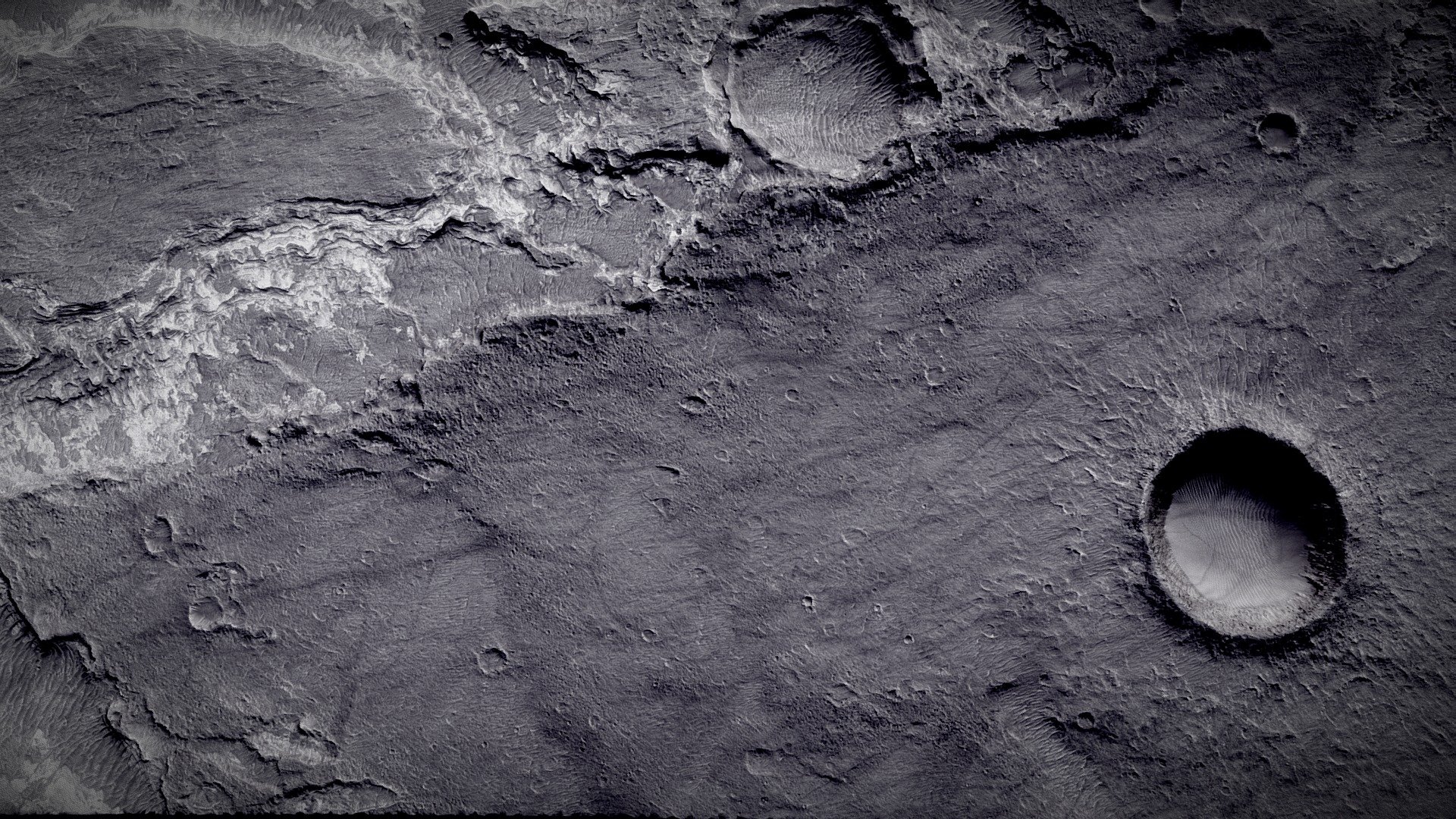 032864_1595_overview_mars_hirise
