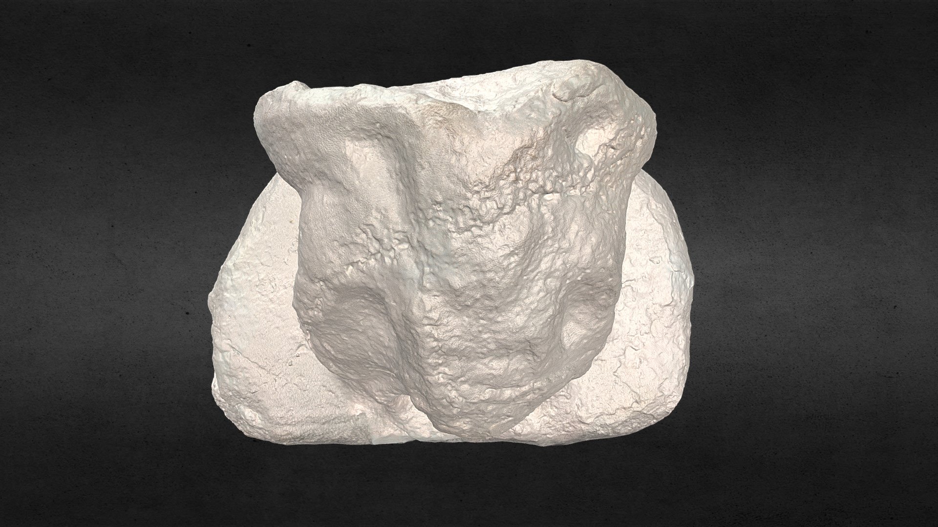 Kirkjubømúrurin: G014