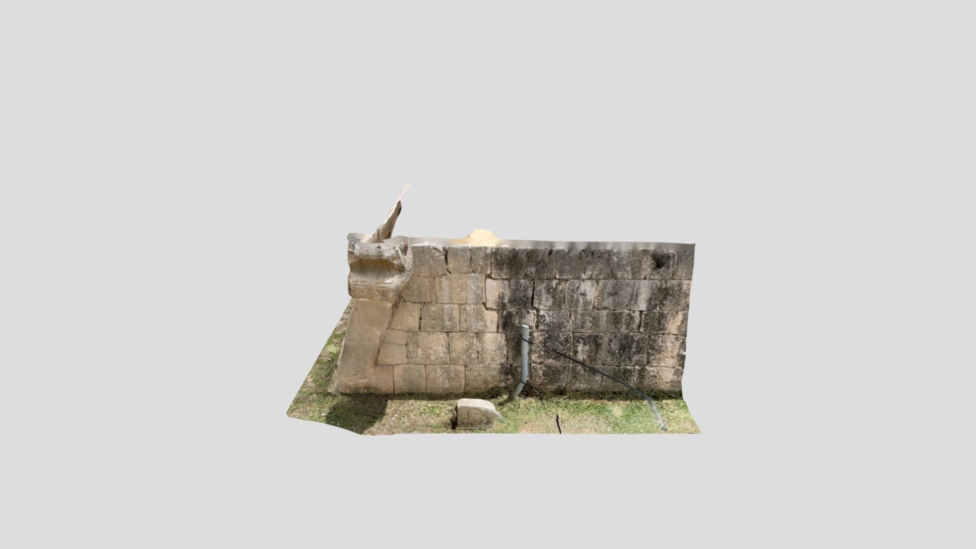 Chichén Itza Ball Court - Snake sides