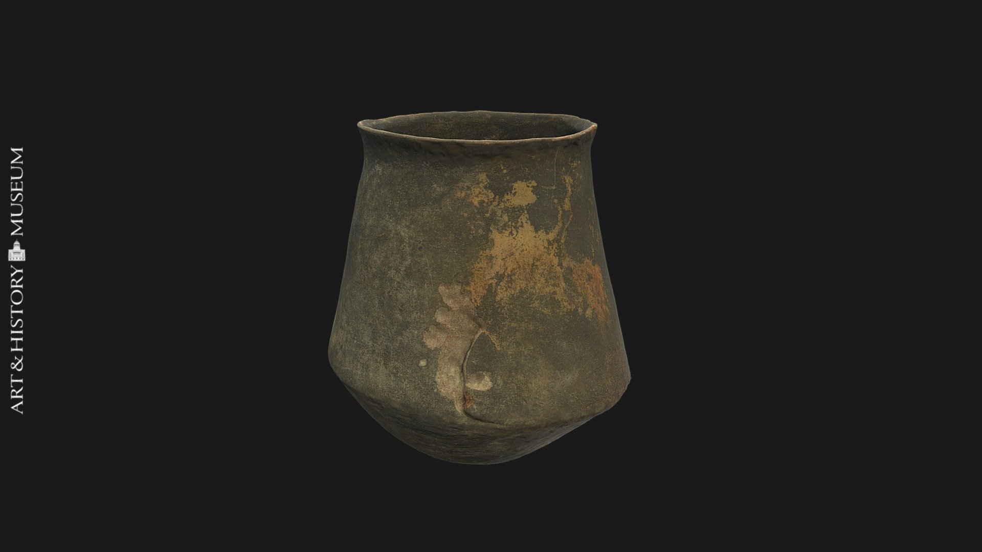 Carinated vase with flaring rim - PG.41.1.209
