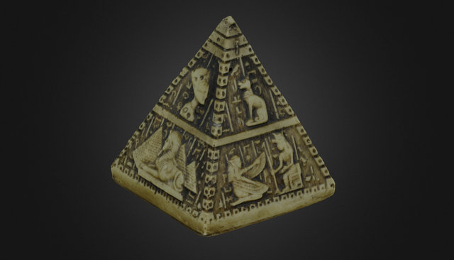 Petite Pyramide 3D Model